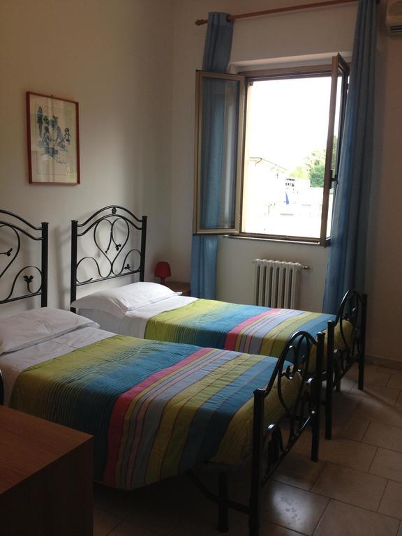 Hotel Mantua Habitación foto