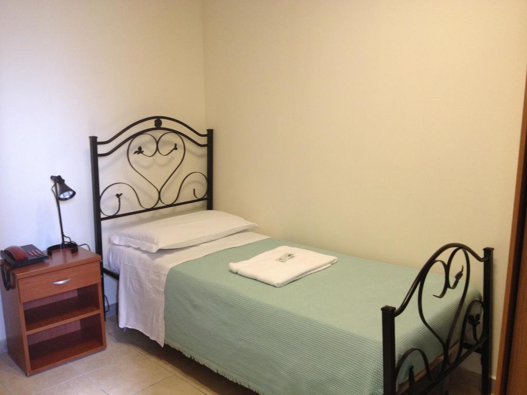 Hotel Mantua Habitación foto